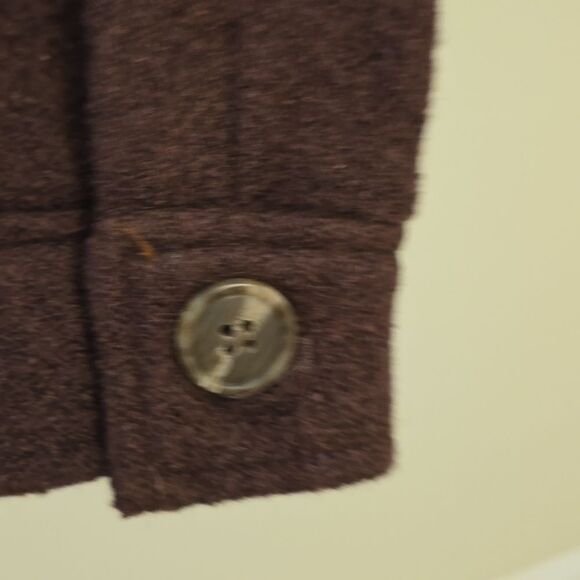 - Joie Wool Blend Cropped Shacket. Size M Wool/Rayon Blend. Mulberry Color. - Picture 4 of 9